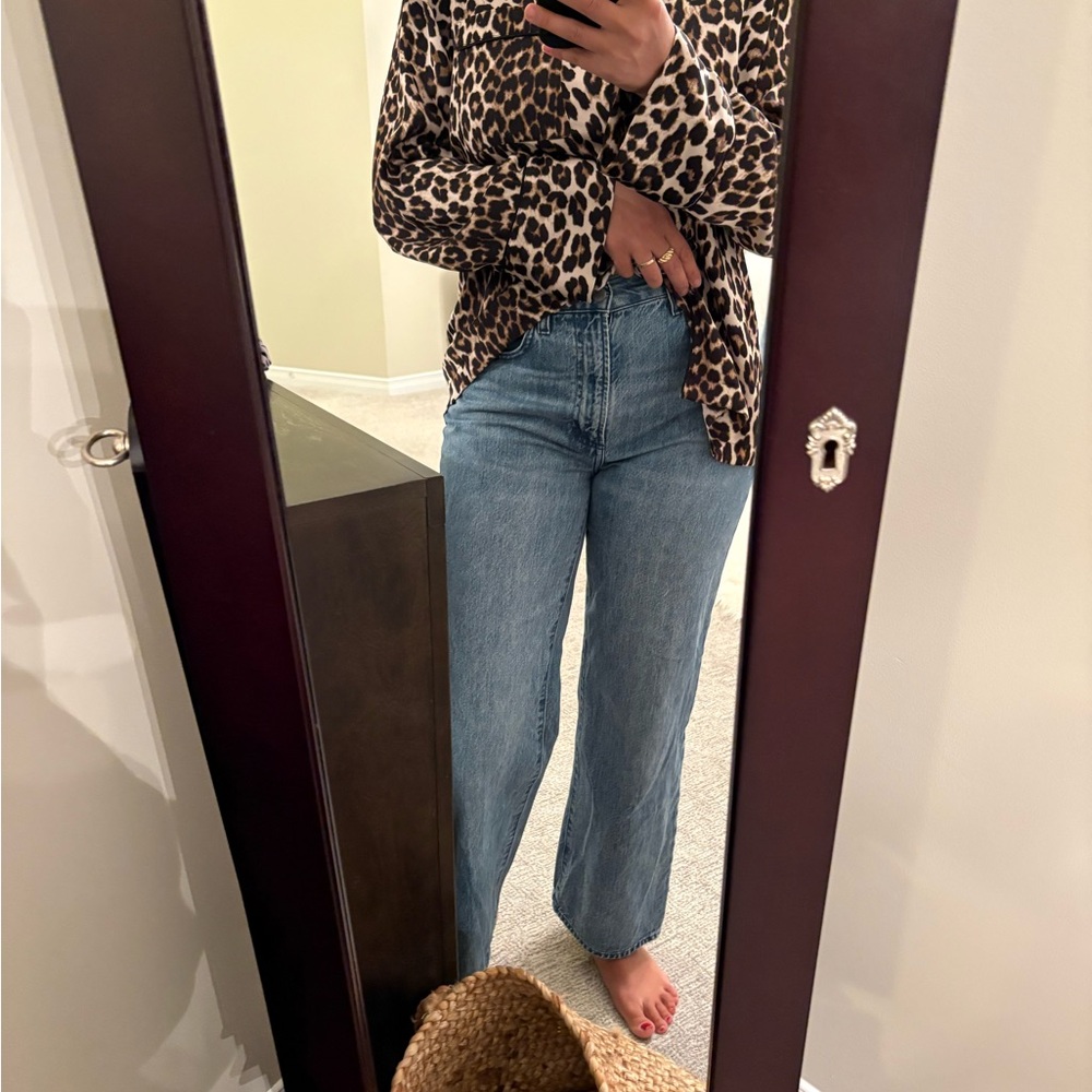 Aritzia Light Blue Wide-Leg Jeans
